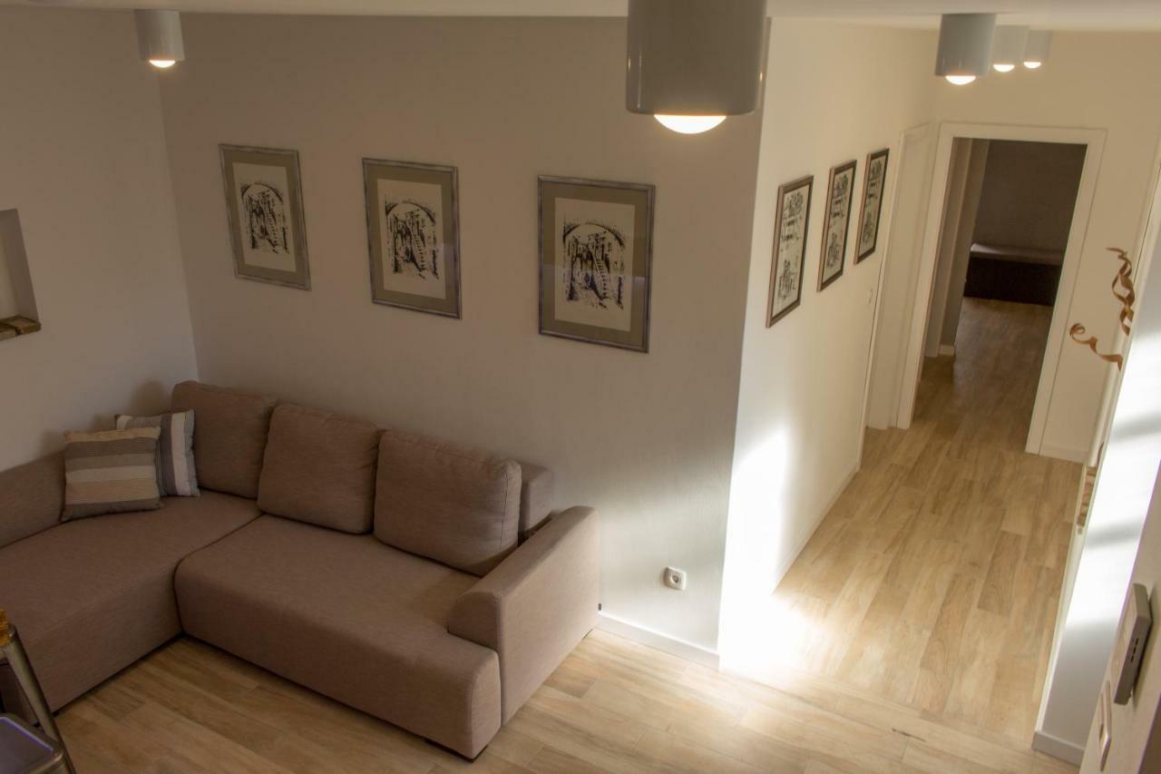 Apartment Old Town Mariolina Krk Town Exteriör bild